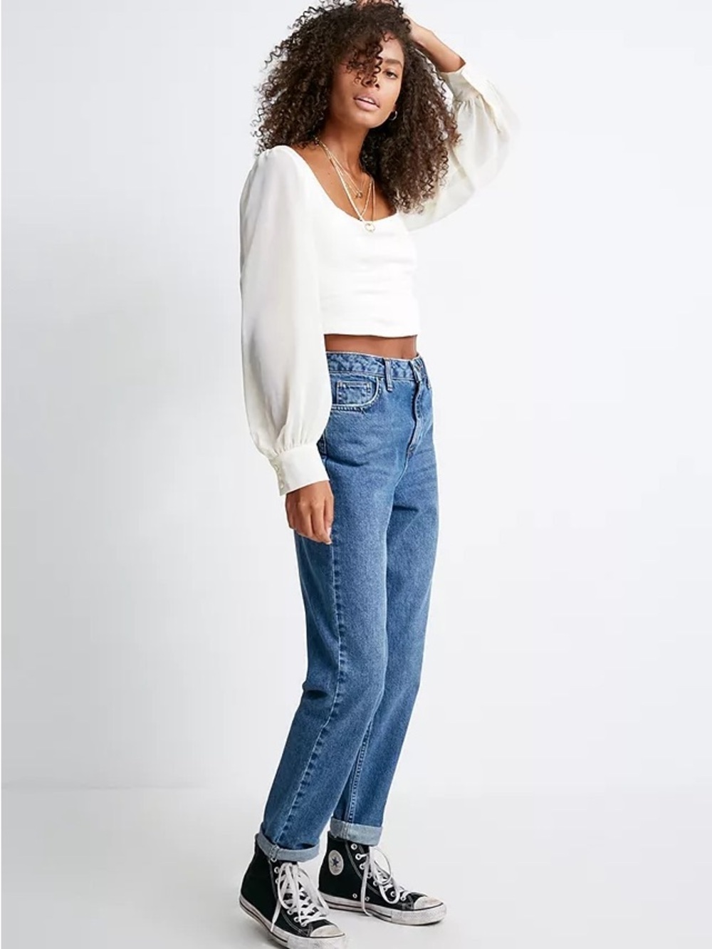 BDG Mom Jeans in Medium Blue Wash w27 L30